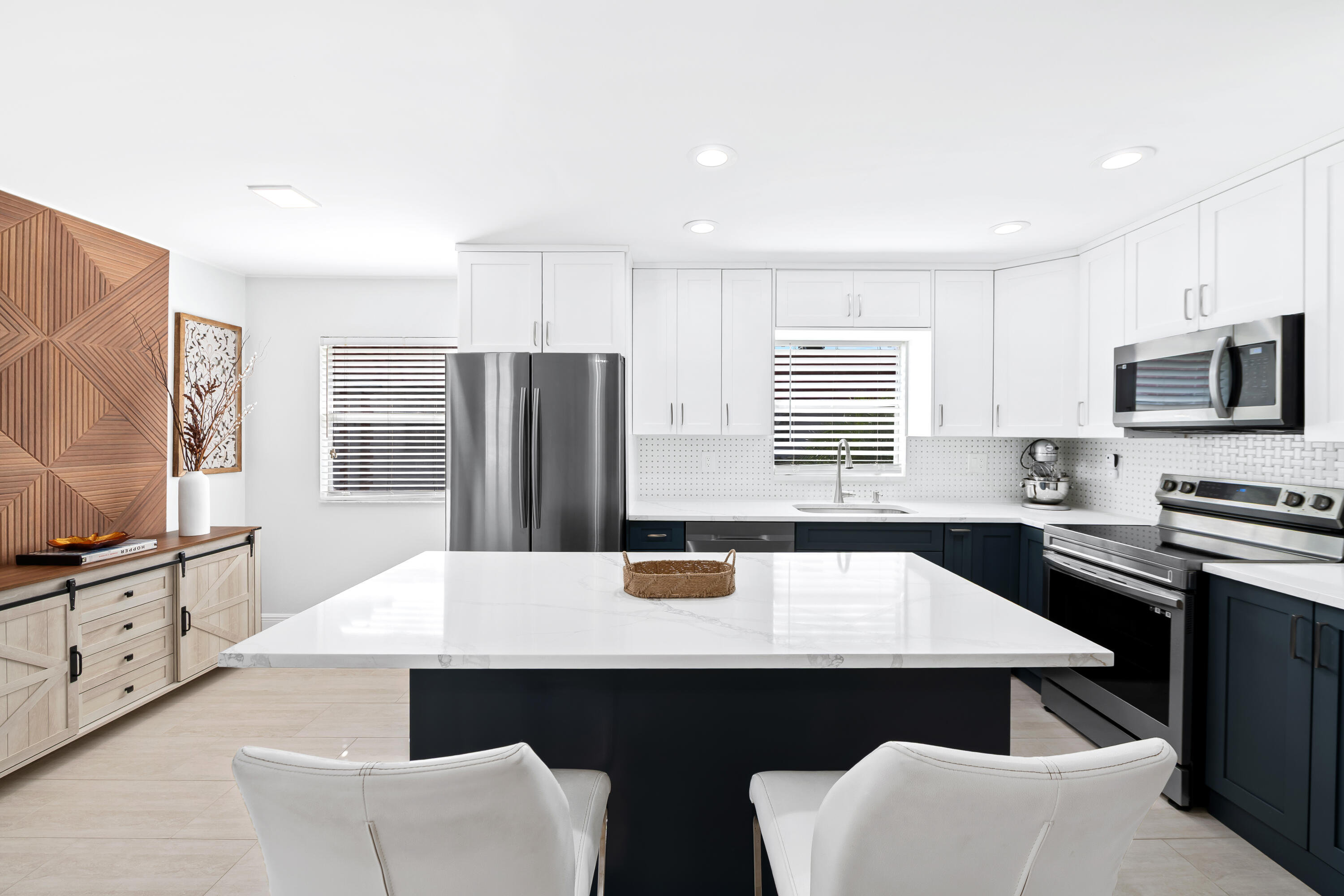 KINGS POINT SEVILLE CONDOS - Residential