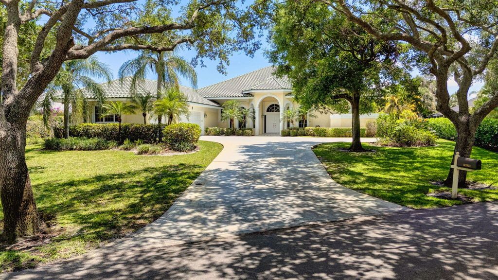 Photo of 10026 SE Buttonwood Way, Tequesta, FL 33469 (MLS # R11087520)