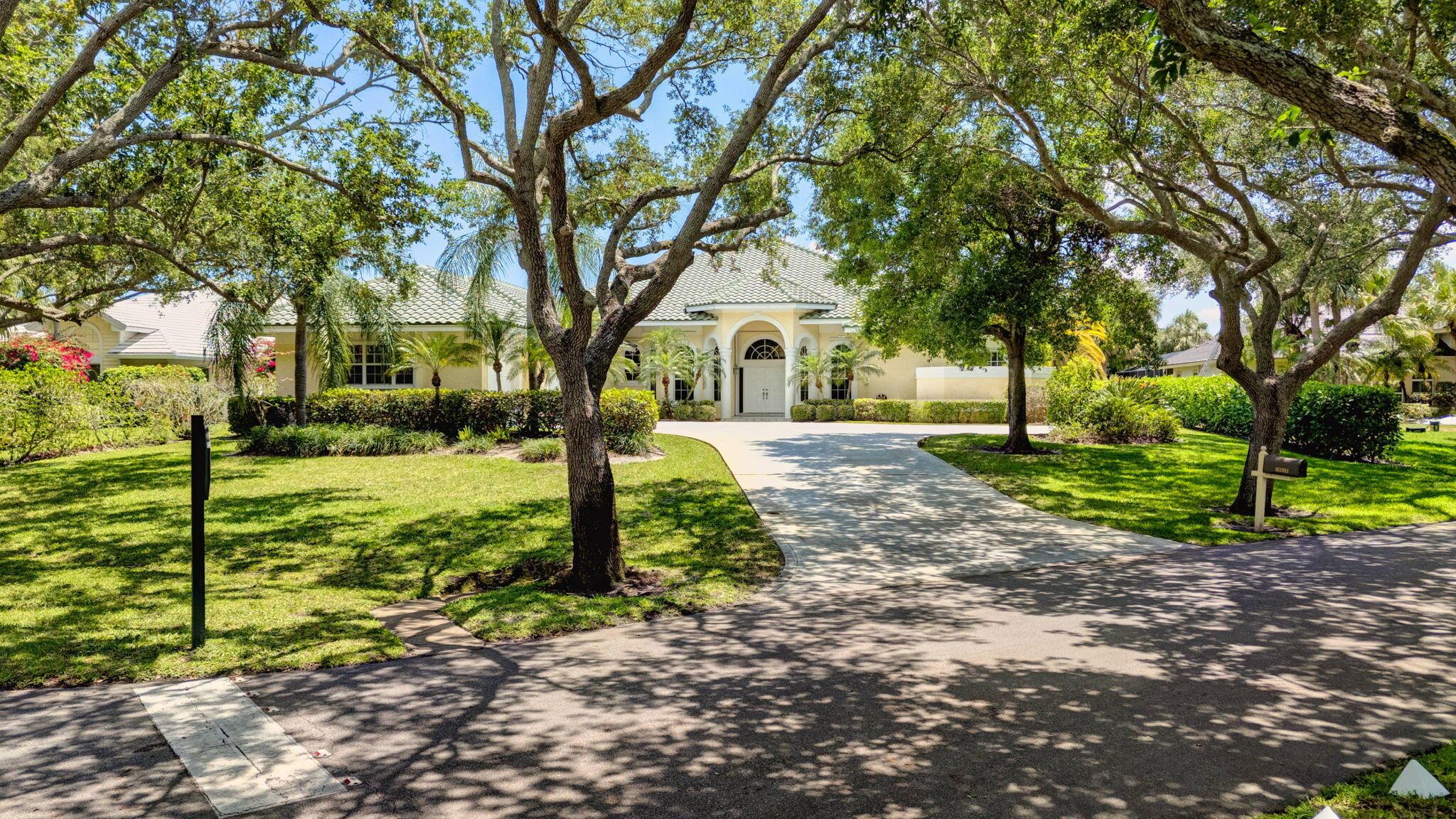 10026 SE Buttonwood Way