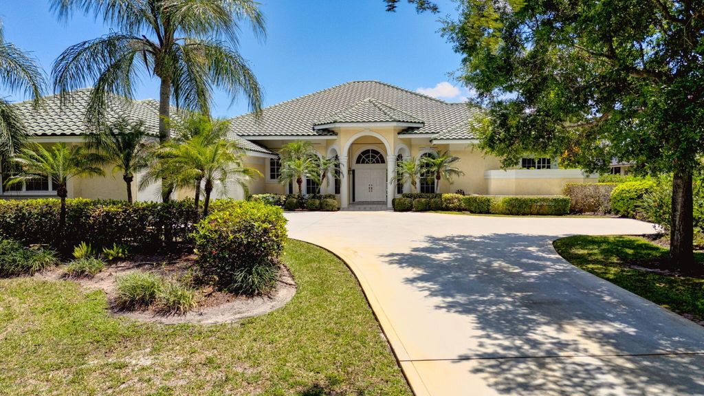 Photo of 10026 SE Buttonwood Way, Tequesta, FL 33469 (MLS # R11087520)