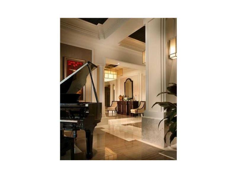 Ritz-Carlton Residences - Residential