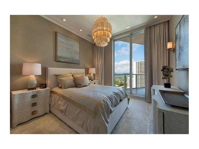 Ritz-Carlton Residences - Residential