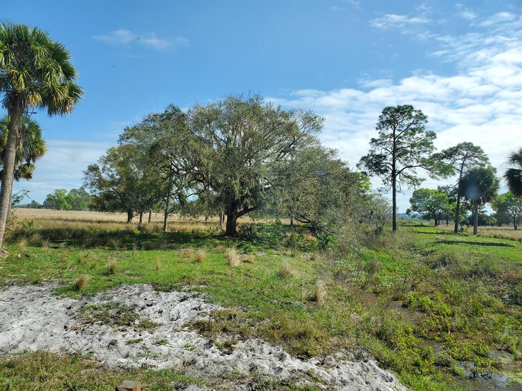 UNASSIGNED, OKEECHOBEE - Land