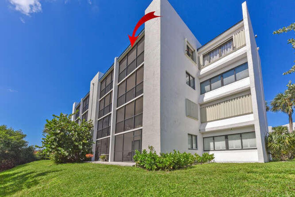 Photo of 1605 S Us Highway 1 #F401, Jupiter, FL 33477 (MLS # R10959052)