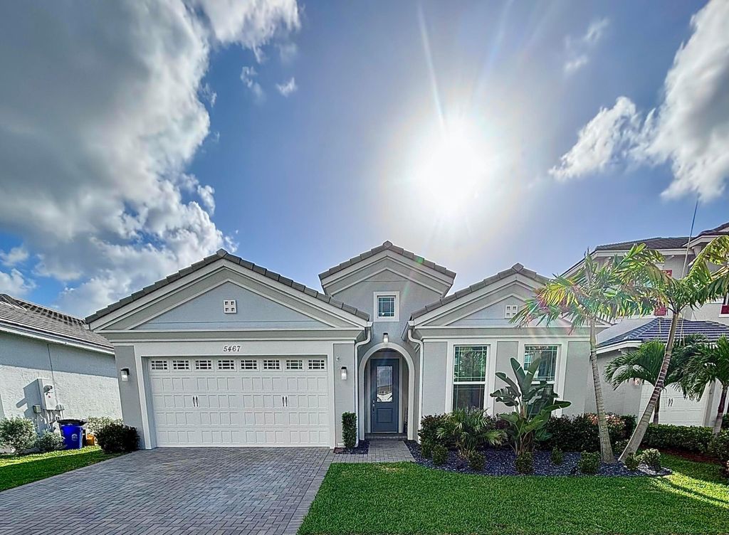Photo of 5467 Pecan Drive, Westlake, FL 33470 (MLS # B26011619)