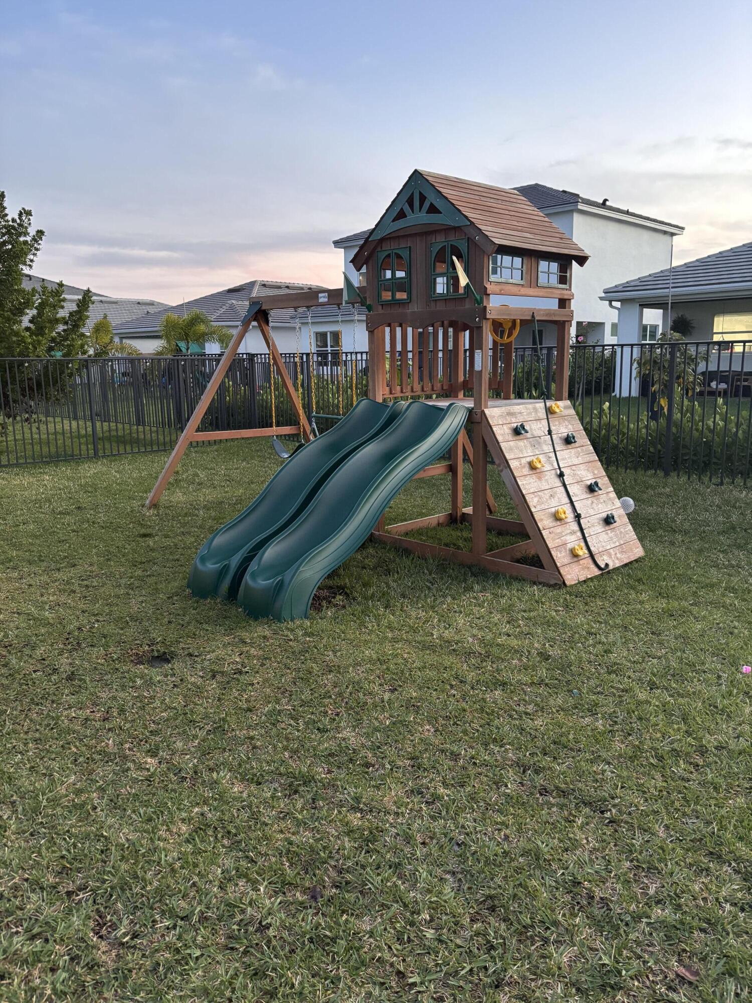 ORCHARDS OF WESTLAKE - Residential