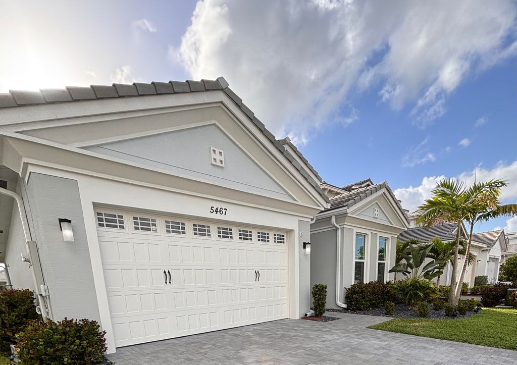 Photo of 5467 Pecan Drive, Westlake, FL 33470 (MLS # B26011619)