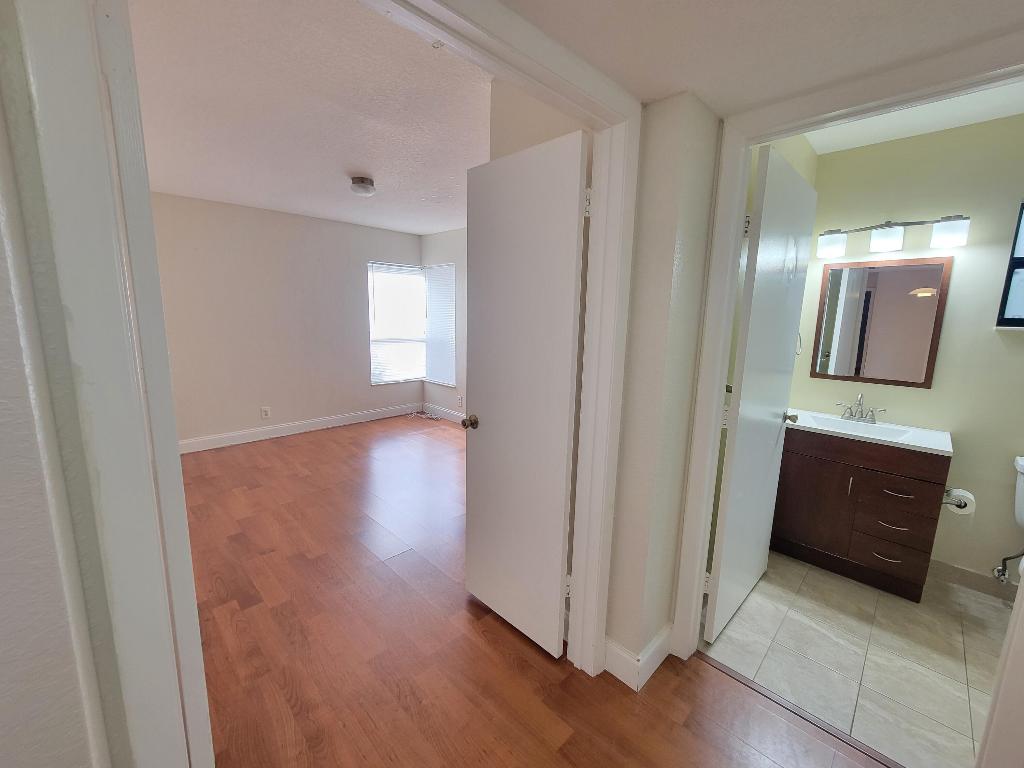 CENTERPOINTE - Residential