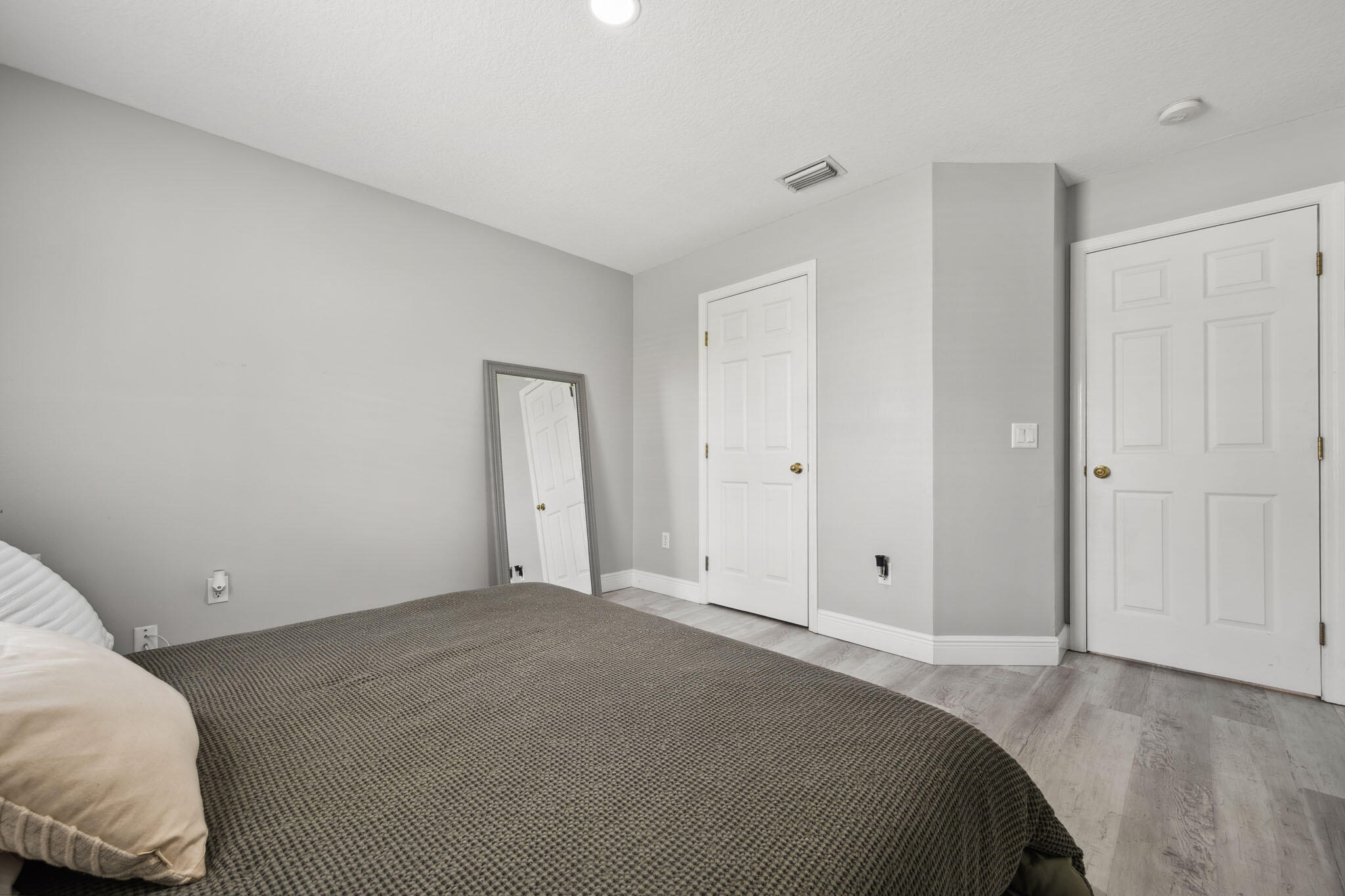 PORT ST LUCIE SECTION 18 - Residential Lease