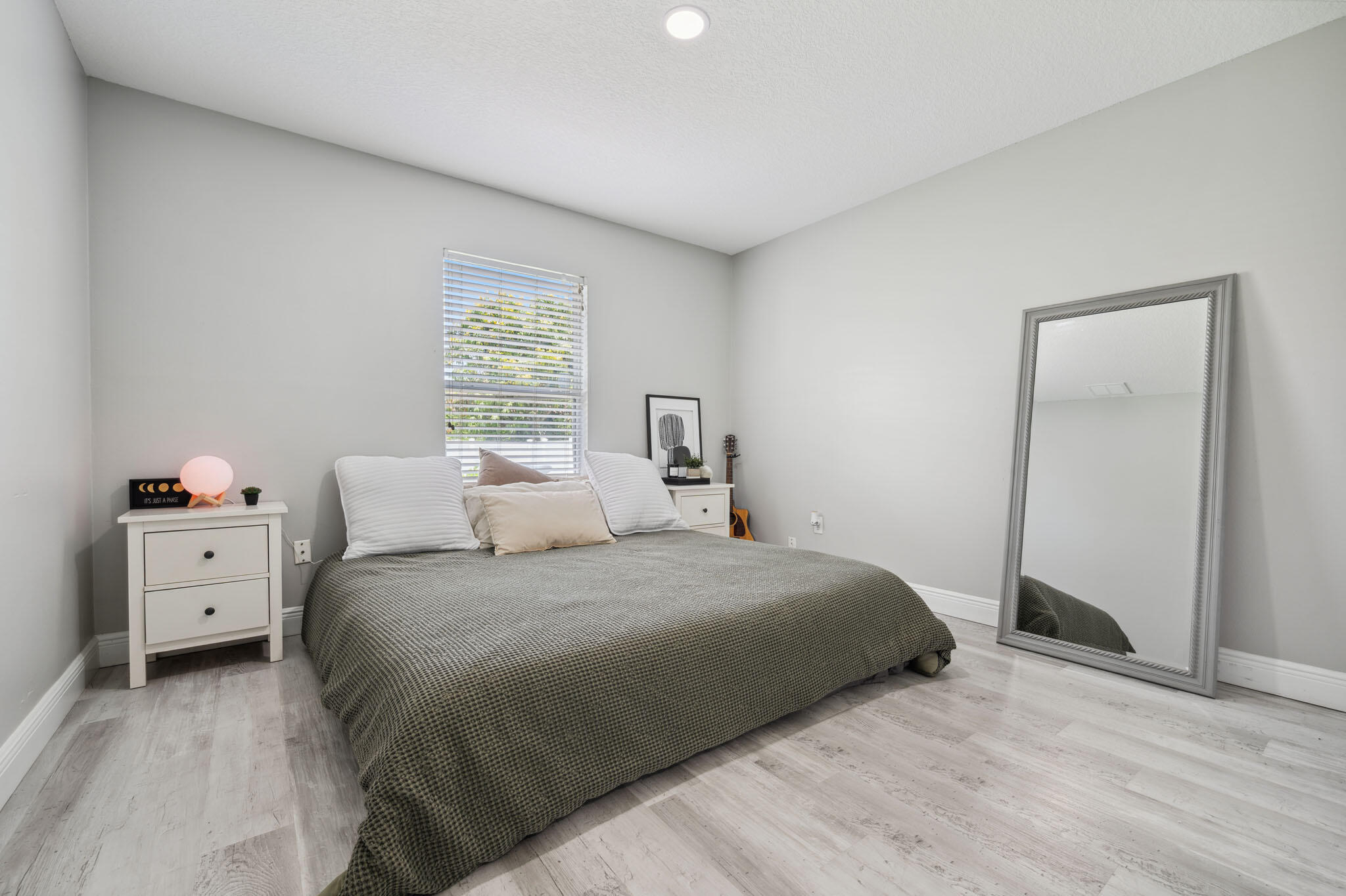 PORT ST LUCIE SECTION 18 - Residential Lease