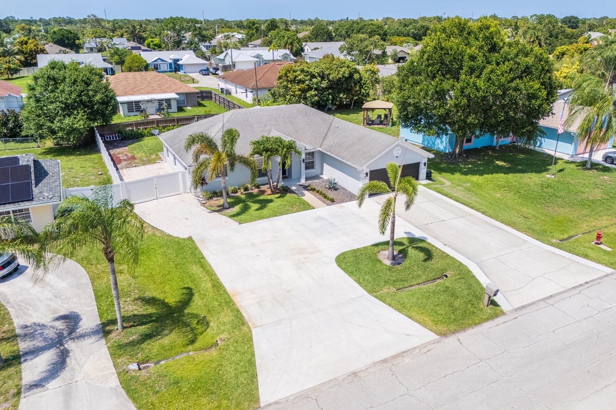 PORT ST LUCIE SECTION 18 - Residential Lease