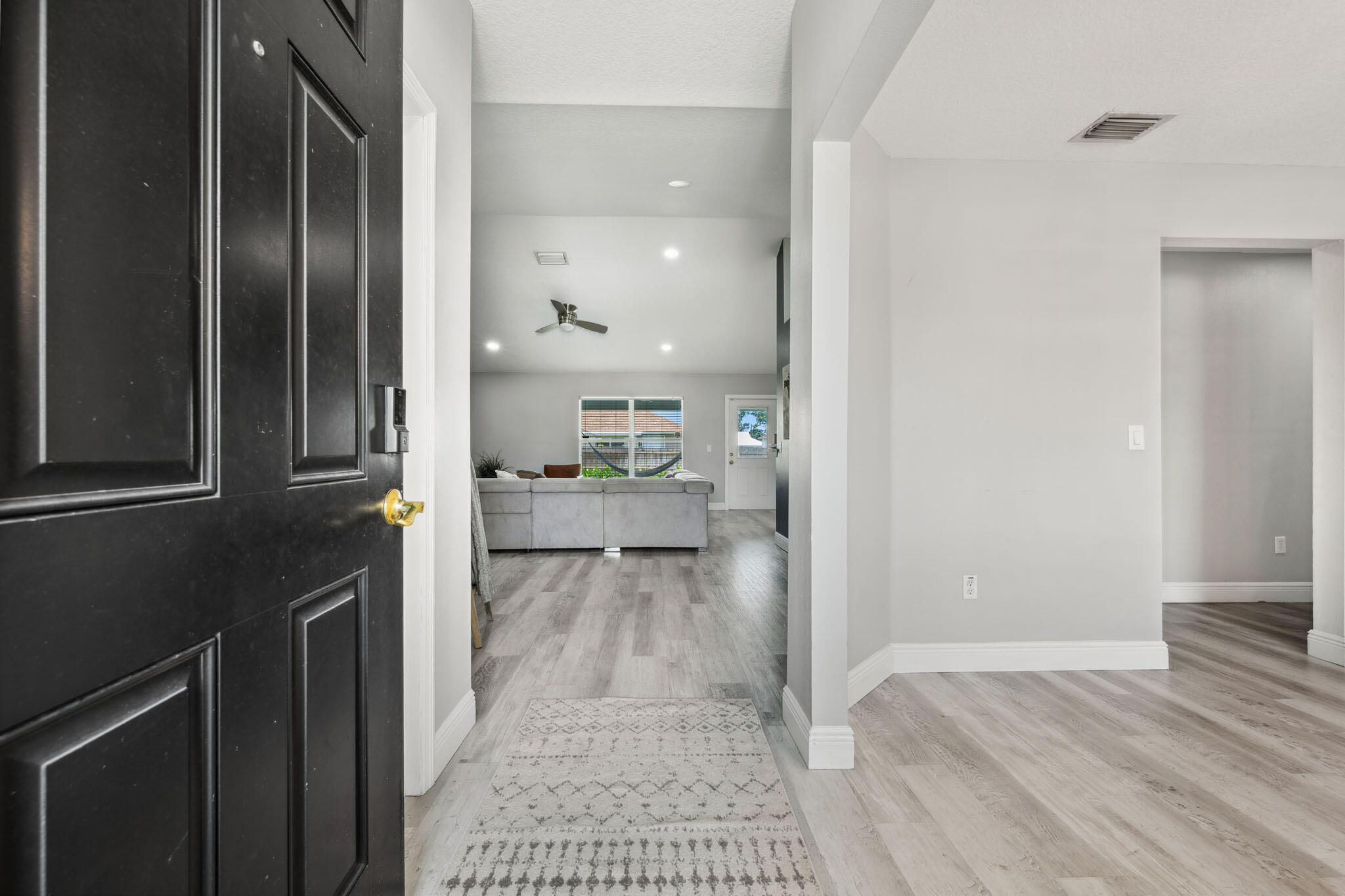 PORT ST LUCIE SECTION 18 - Residential Lease