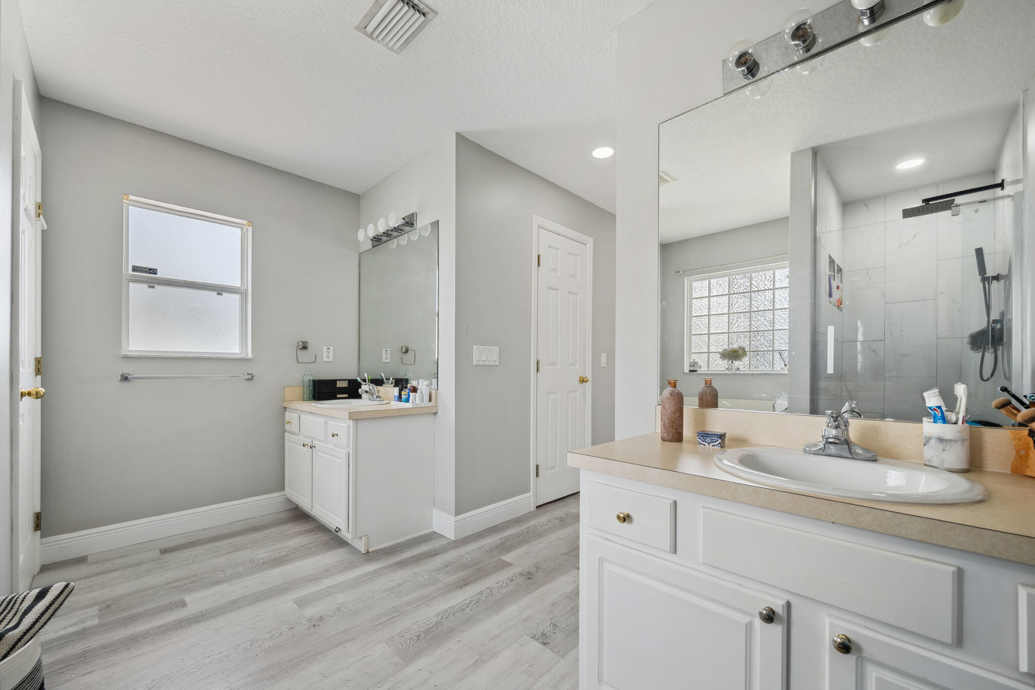 PORT ST LUCIE SECTION 18 - Residential Lease