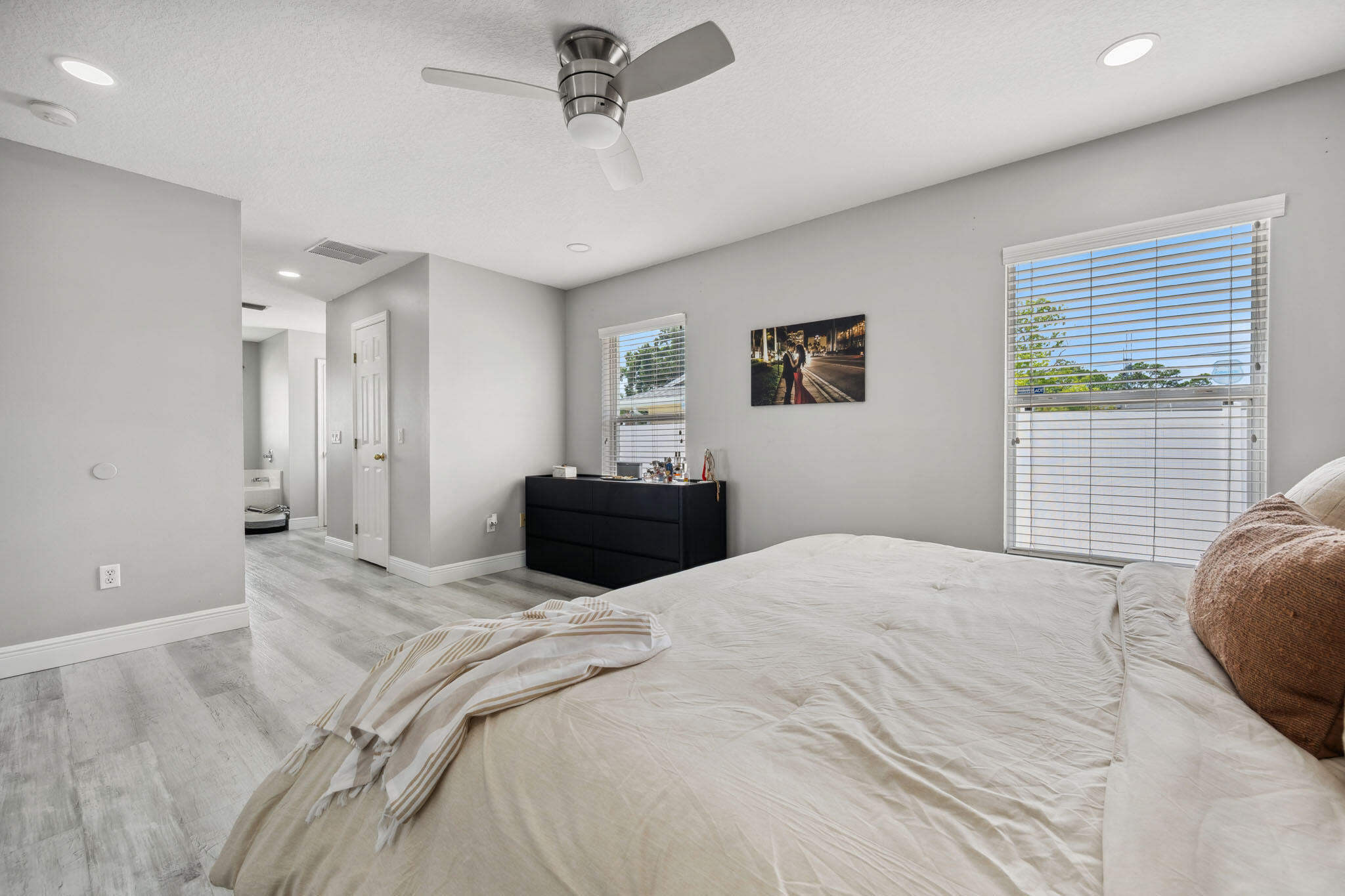 PORT ST LUCIE SECTION 18 - Residential Lease