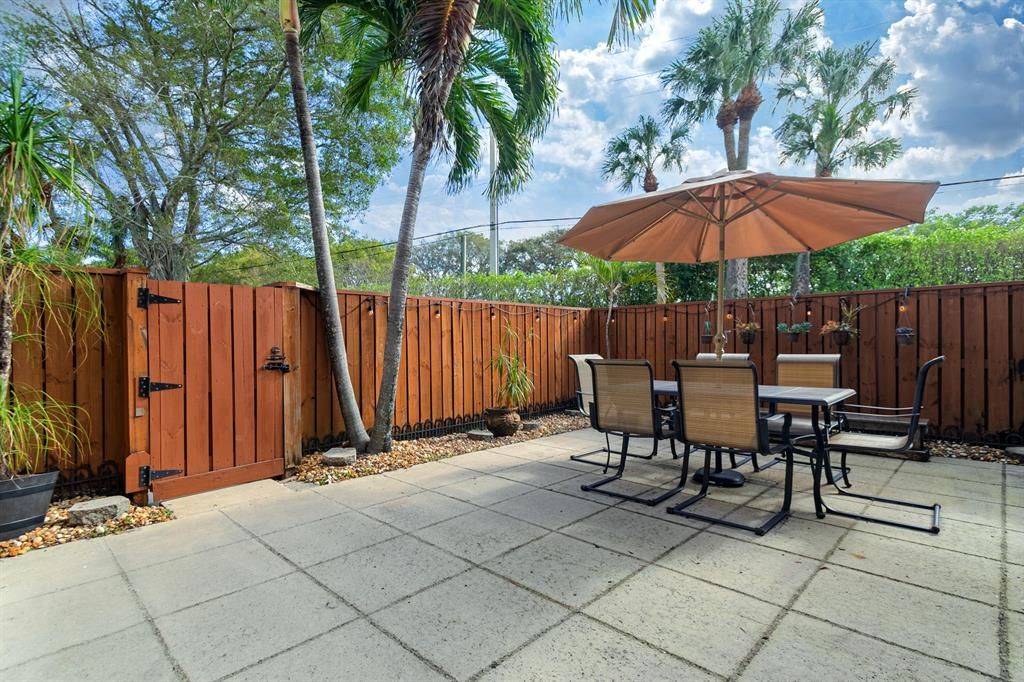 Photo of 218 Live Oak Lane, Boynton Beach, FL 33436 (MLS # R10694253)