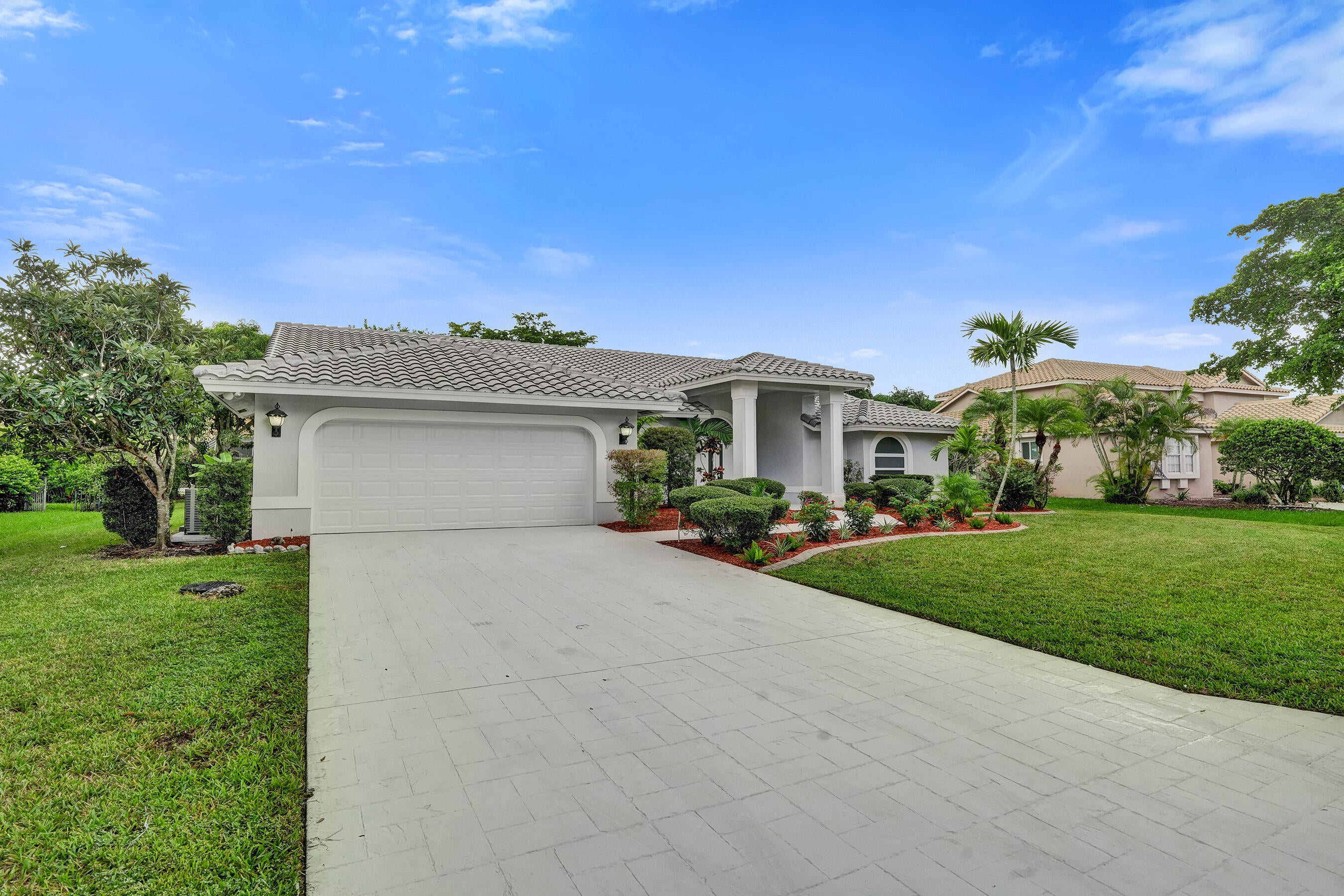 1721 NW 127th Way, Coral Springs, FL, 33071/$850,000 2 1721 NW 127th Way