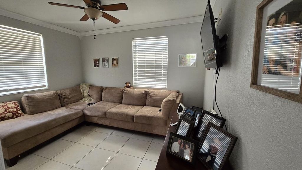 Photo of 324 SW 22nd Street, Fort Lauderdale, FL 33315 (MLS # F10468966)