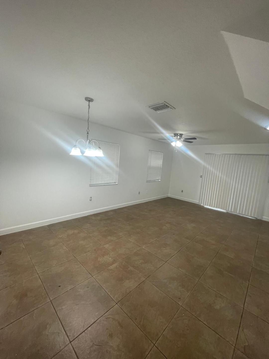 Coventry House 85-37 B - Residential Lease