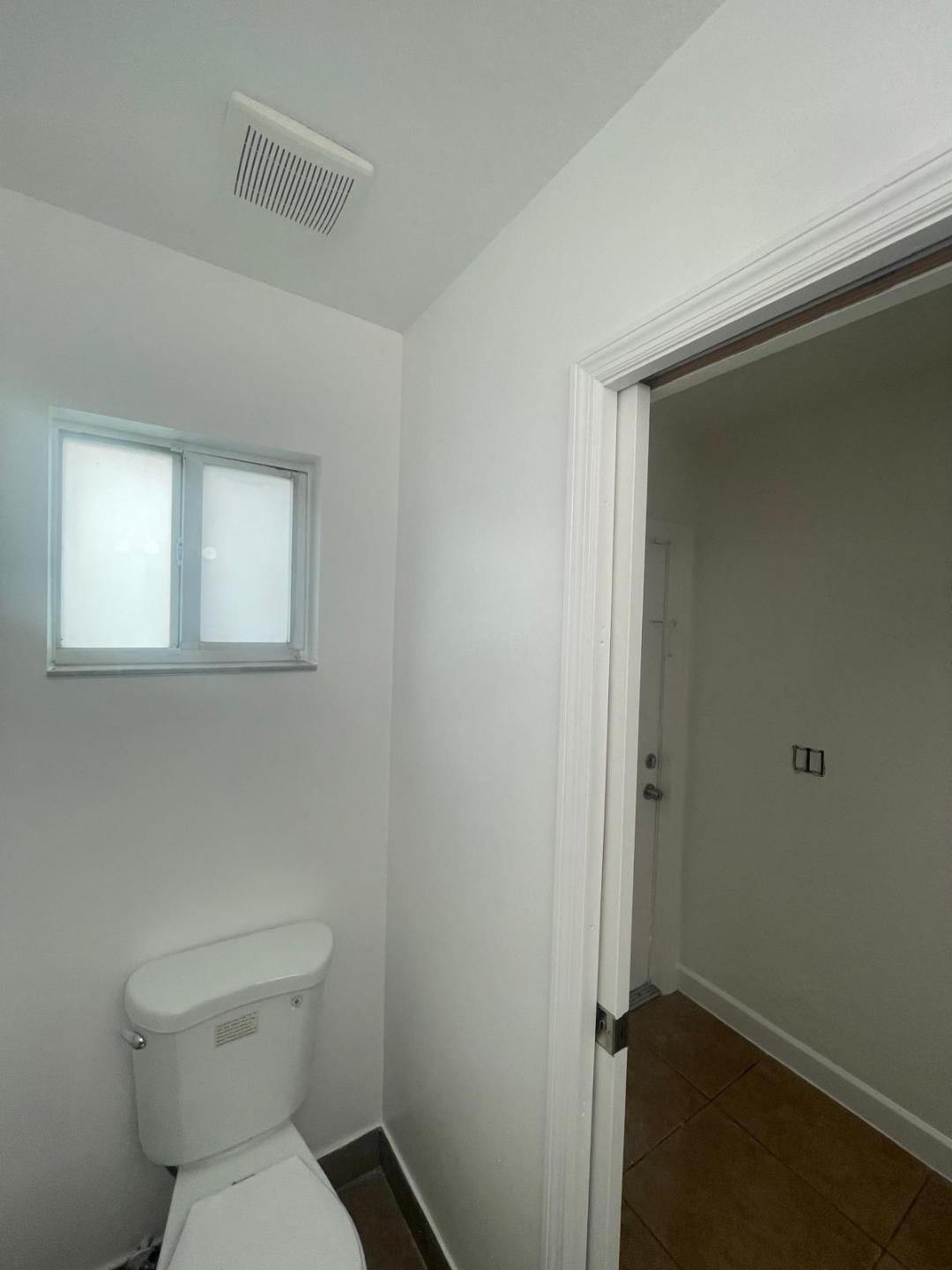 Coventry House 85-37 B - Residential Lease