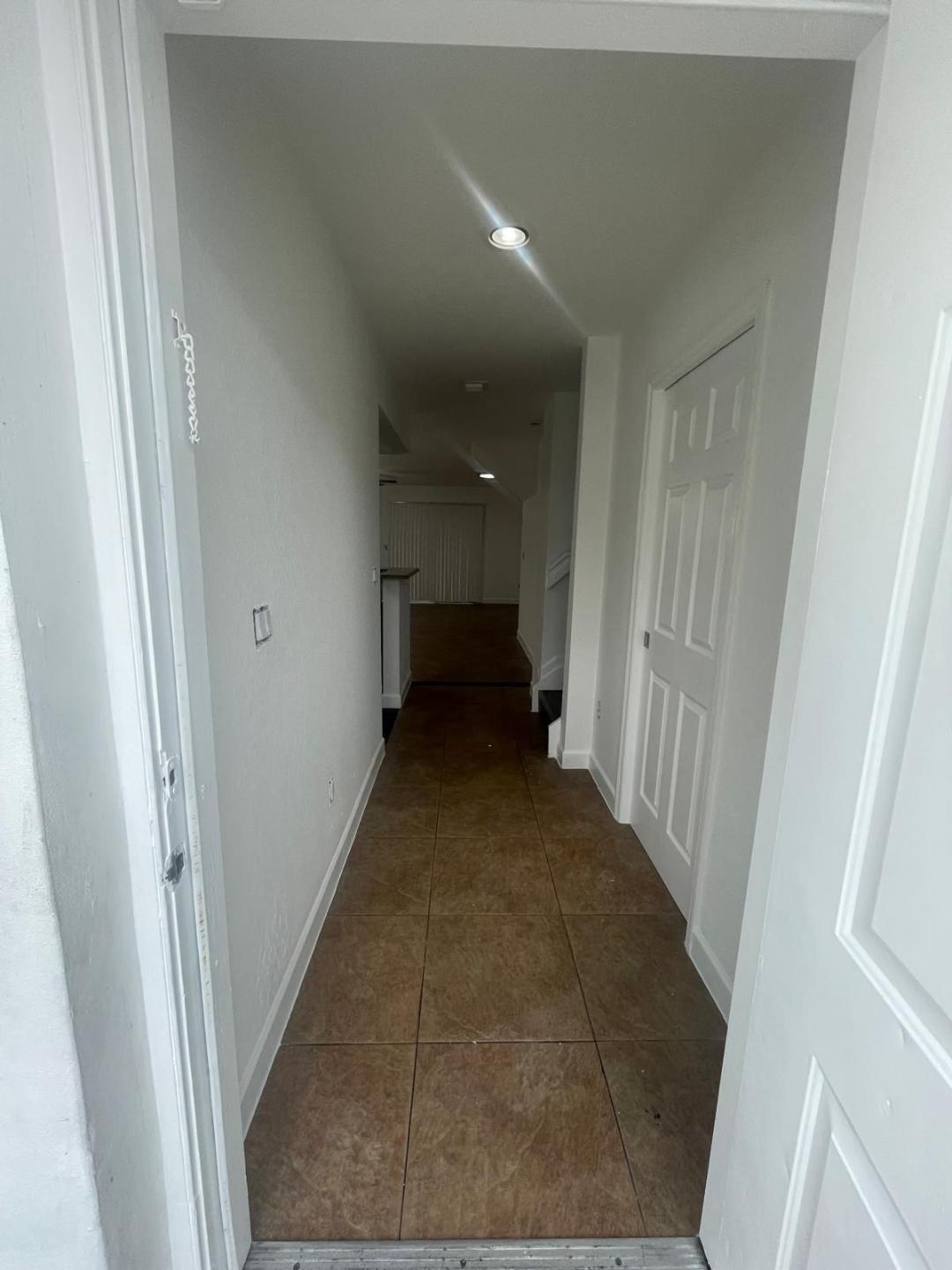 Coventry House 85-37 B - Residential Lease