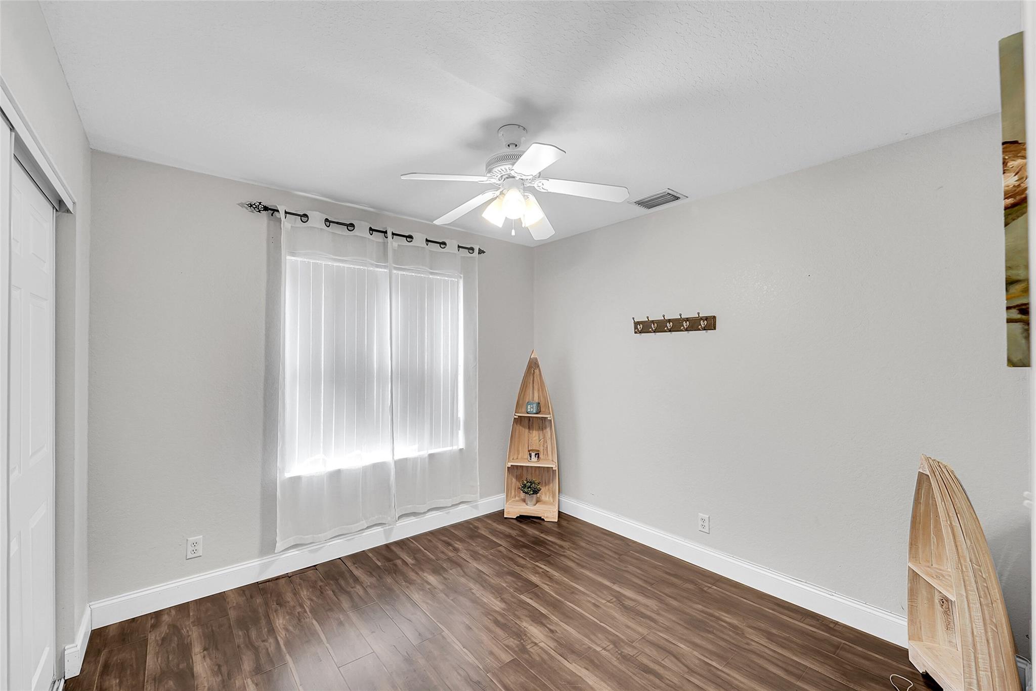 Sunrise Golf Village Sec - Residential