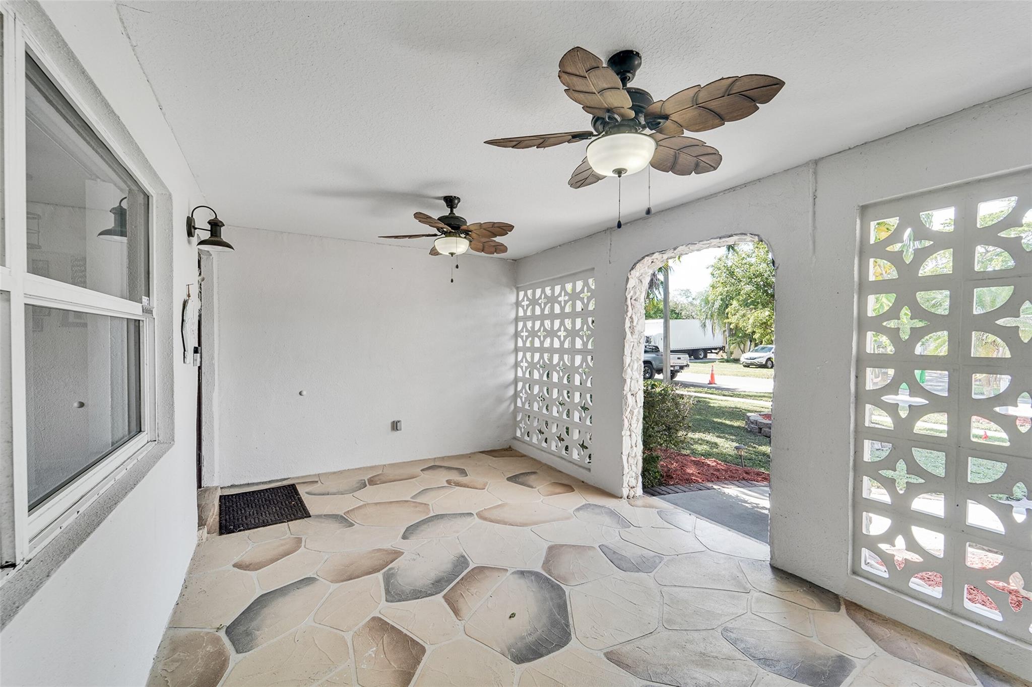 Sunrise Golf Village Sec - Residential