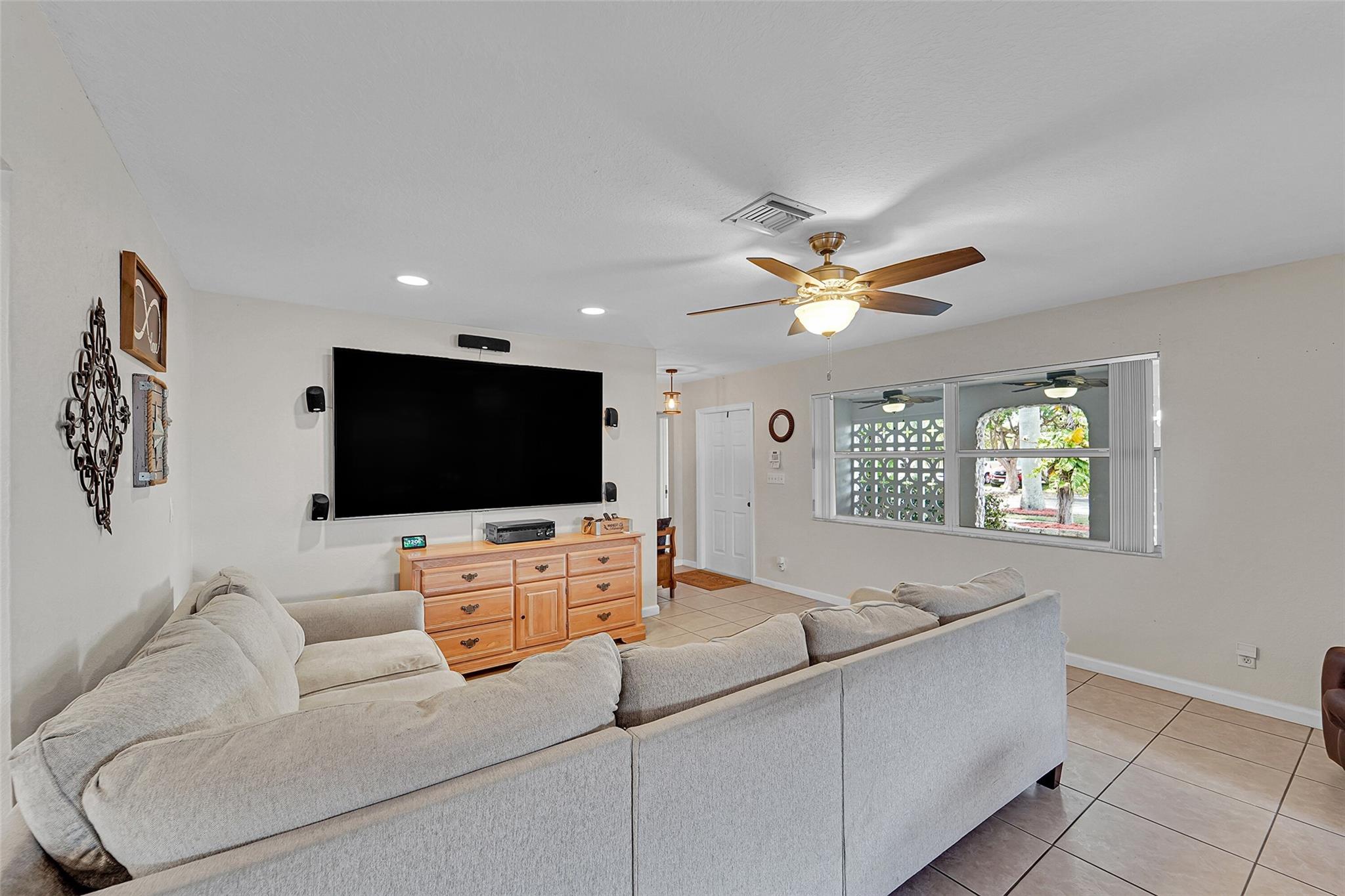 Sunrise Golf Village Sec - Residential