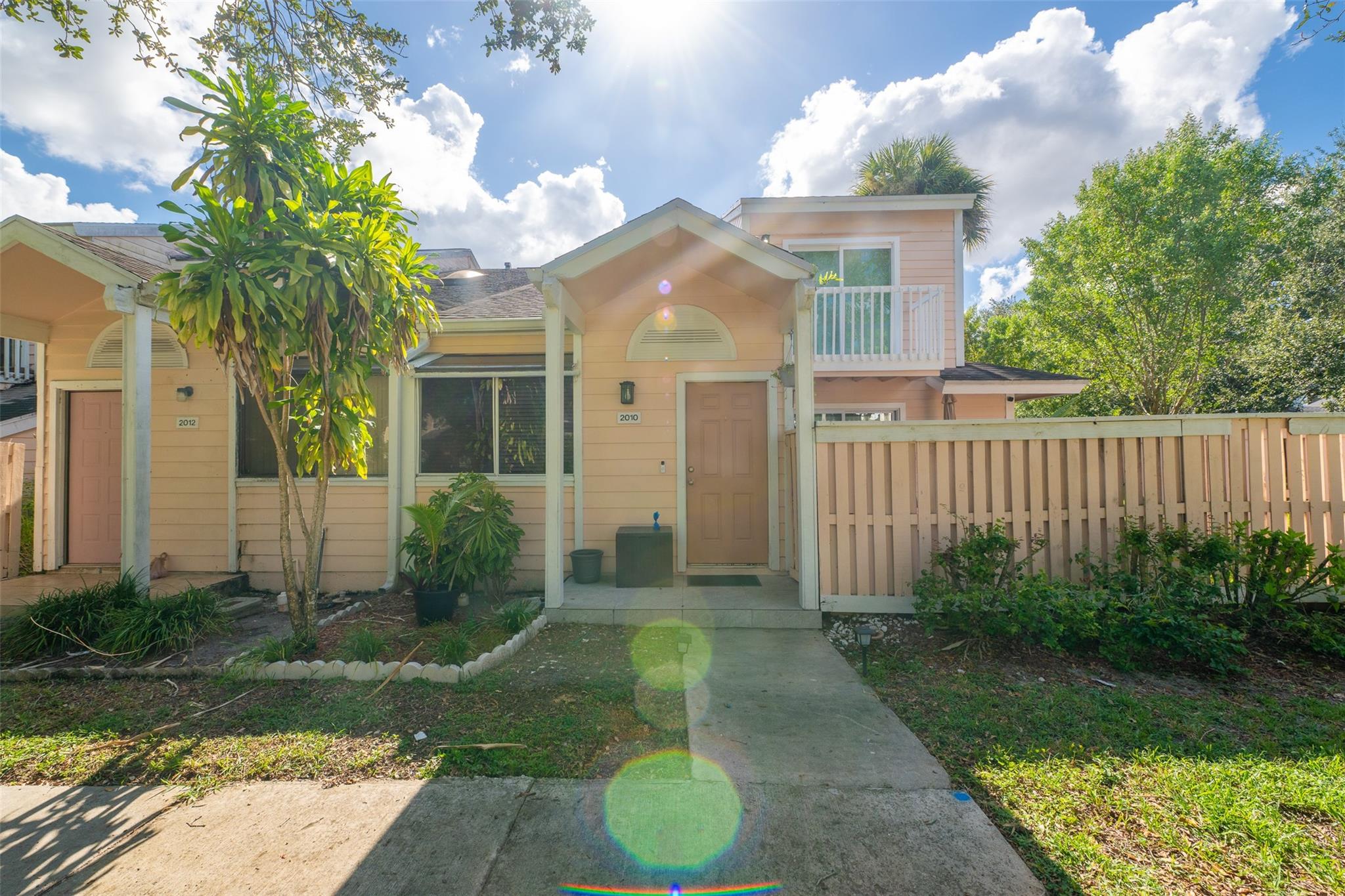 Another nice property just listed.. Freshly painted inside & out! This stylish 3BR/2BA townhouse with a versatile den boasts a modern kitchen with white shaker cabinets, LED under-cabinet lights, new backsplash, granite counters, and elegant crystal fixtures—including a spiral chandelier & retractable crystal ceiling fan. Primary suite upstairs features dual vanities, LED mirrors, retractable ceiling fan chandelier with RGB lighting & built-in speaker. Two bedrooms downstairs share a Jack & Jill bath. Roof 2019—move-in ready!