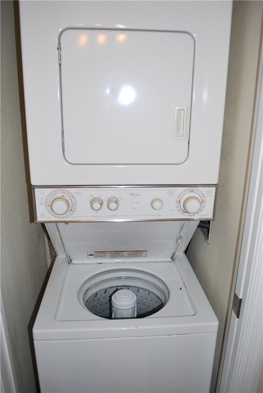 16TH PLACE VILLAS - Residential Lease