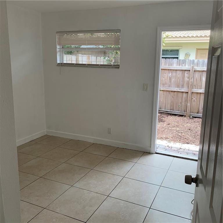 16TH PLACE VILLAS - Residential Lease