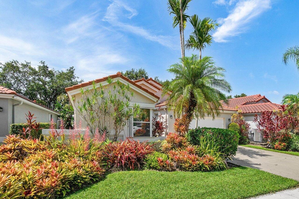 Photo of 9763 Harbour Lake Circle S, Boynton Beach, FL 33437 (MLS # B26044546)