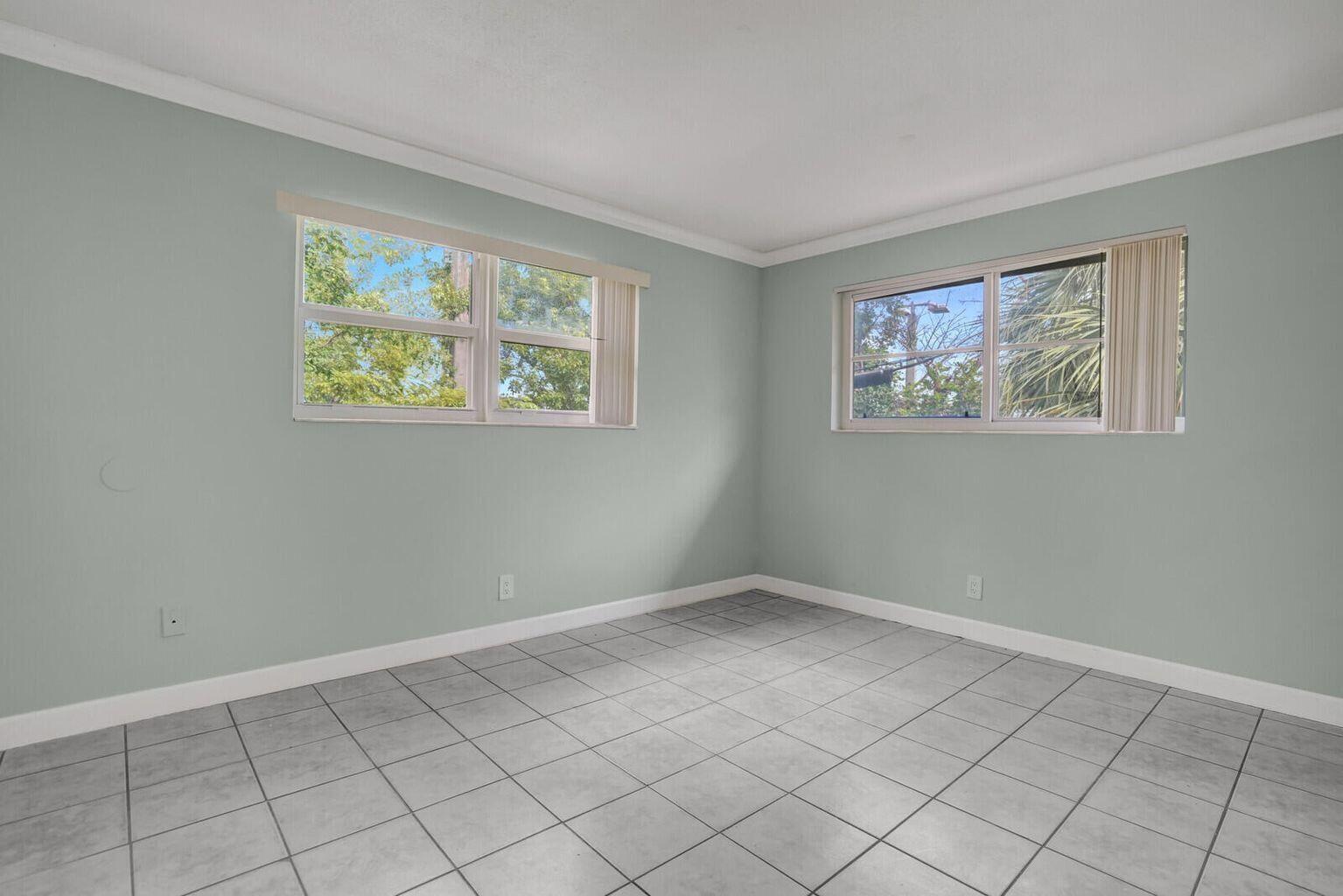 CRESTHAVEN NO 9 REPLAT - Residential Income