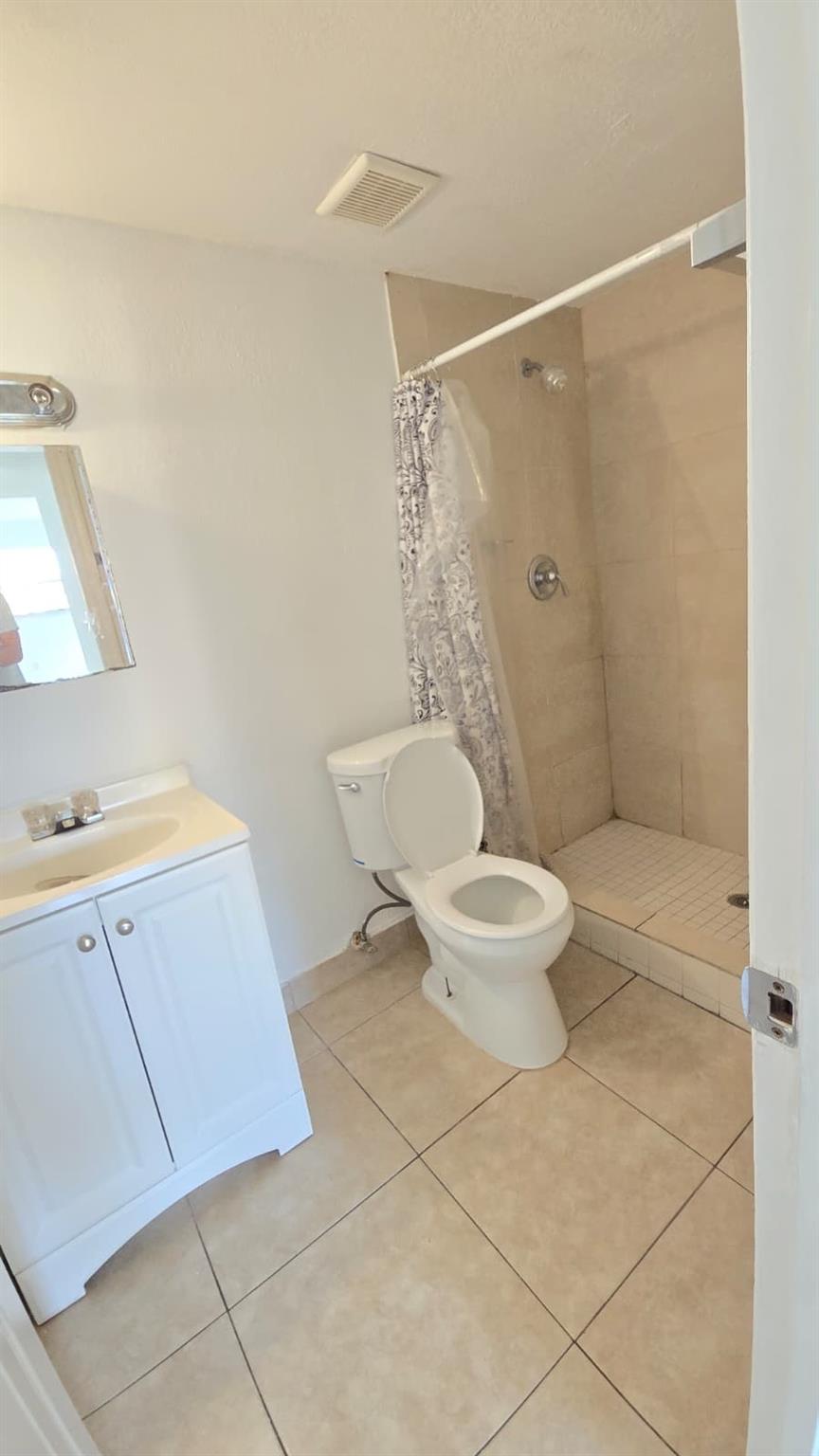 SUNSET HILLS I CONDOMINIU - Residential Lease
