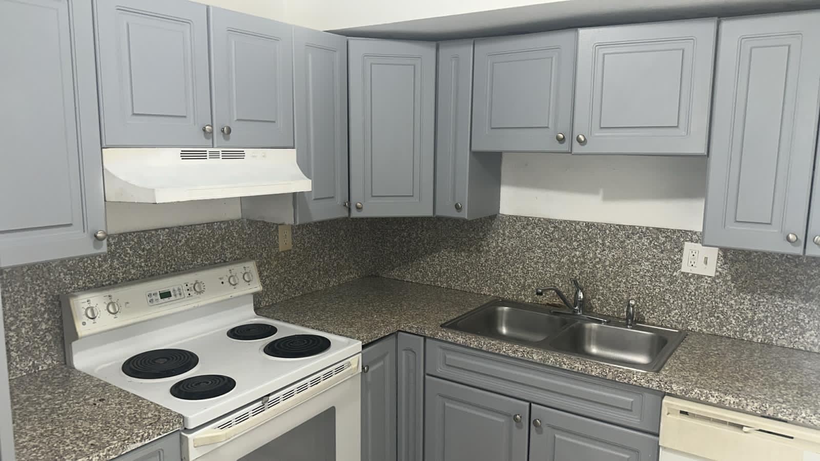SUNSET HILLS I CONDOMINIU - Residential Lease