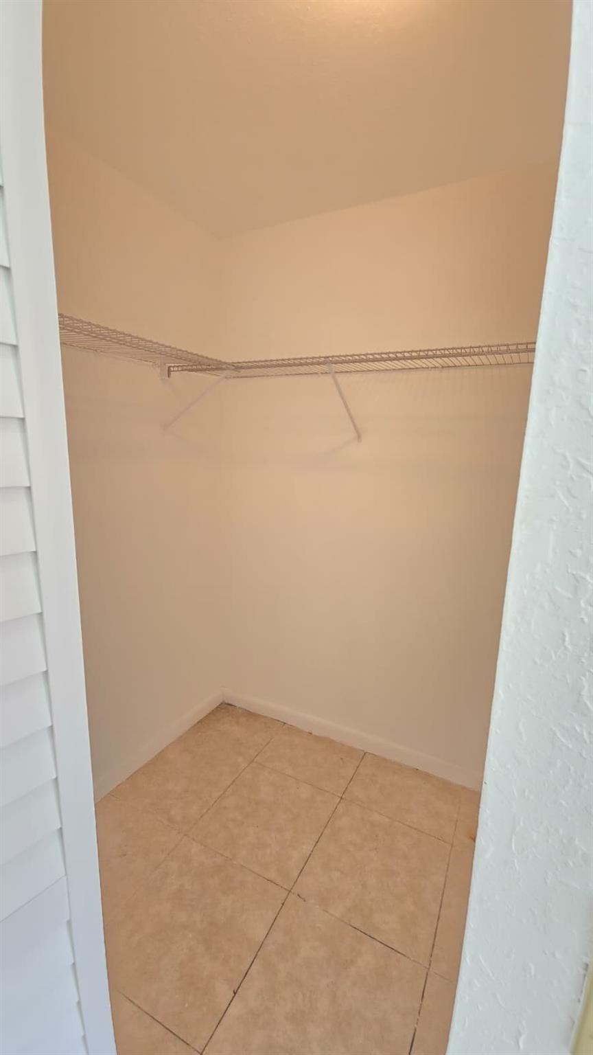 SUNSET HILLS I CONDOMINIU - Residential Lease