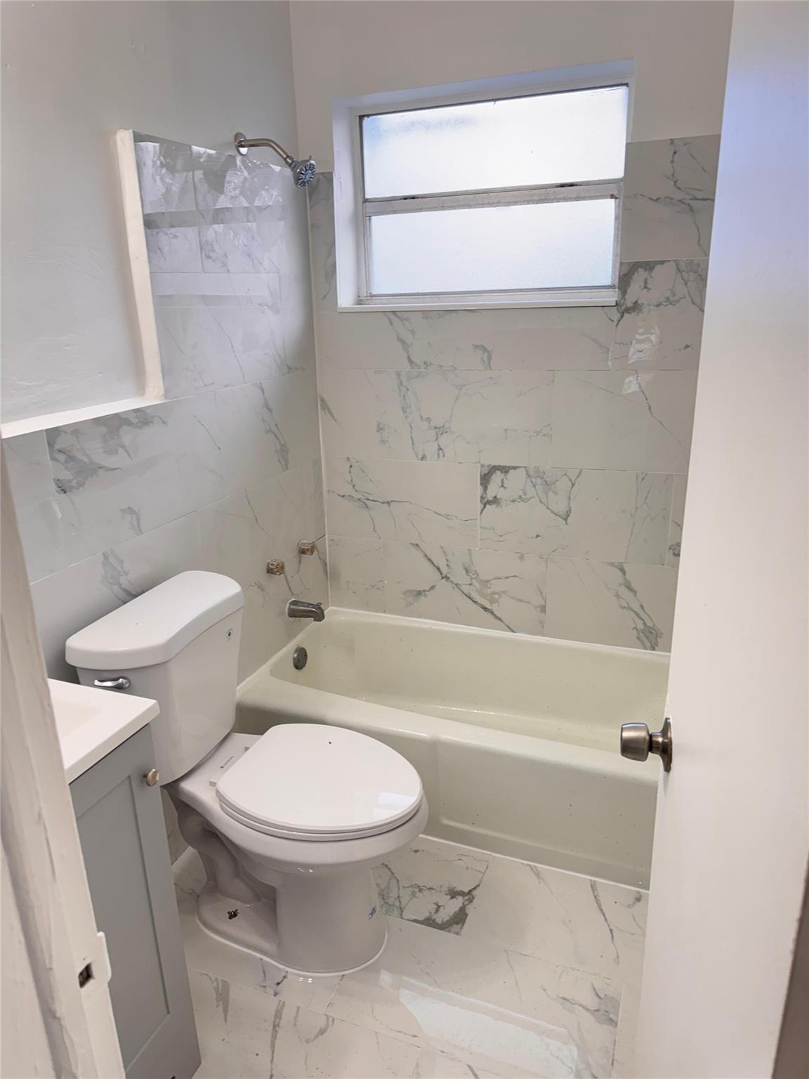 Broward Park 25-49 B - Residential Lease