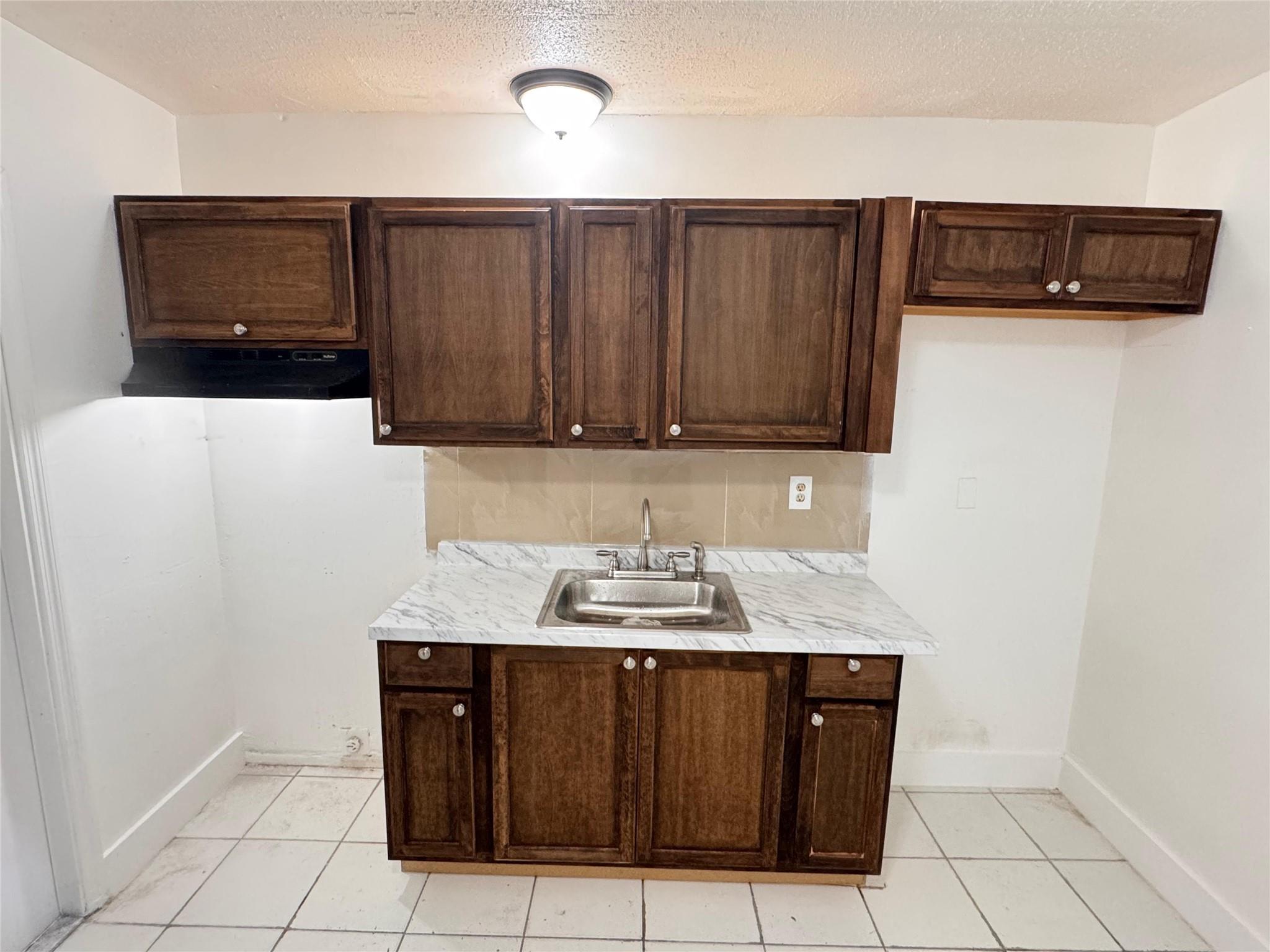 Broward Park 25-49 B - Residential Lease