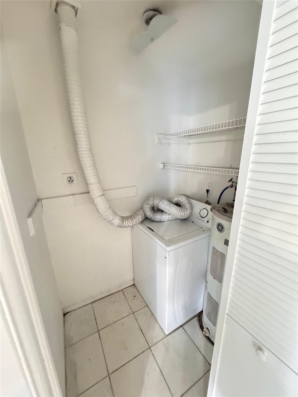 Broward Park 25-49 B - Residential Lease