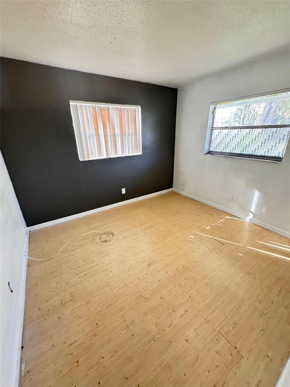 Broward Park 25-49 B - Residential Lease