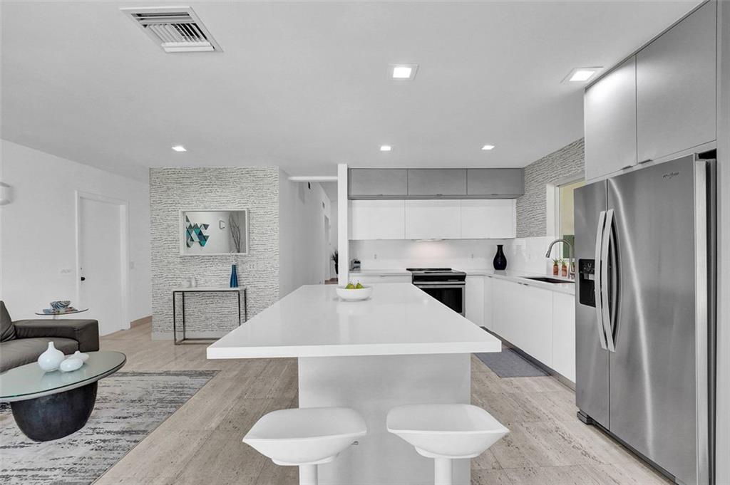 Country Isles Patio PH 3 - Residential