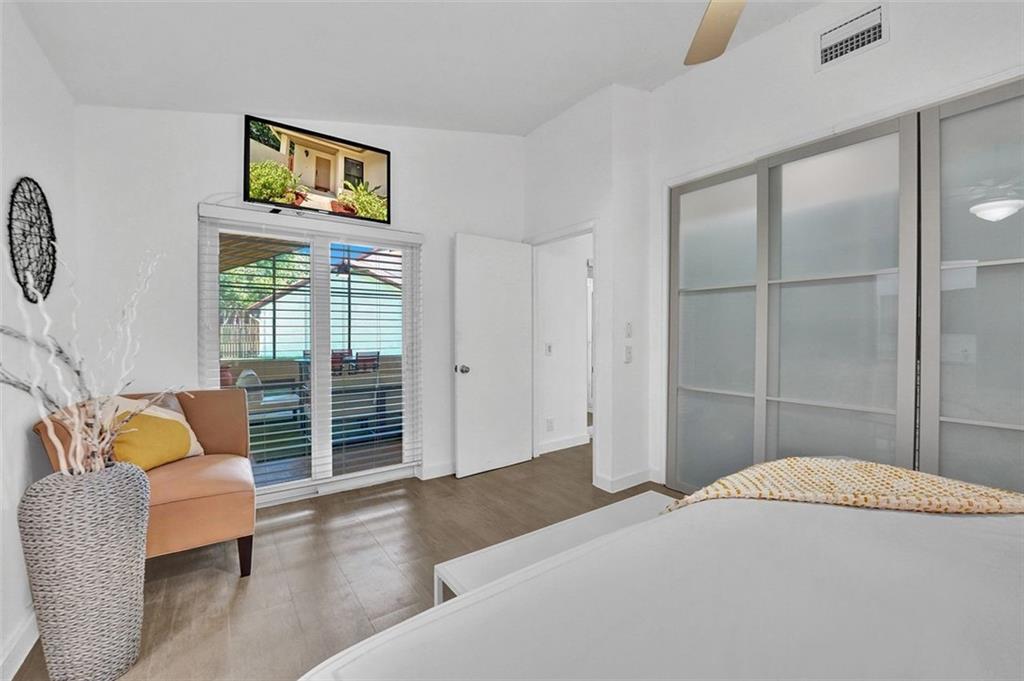 Country Isles Patio PH 3 - Residential