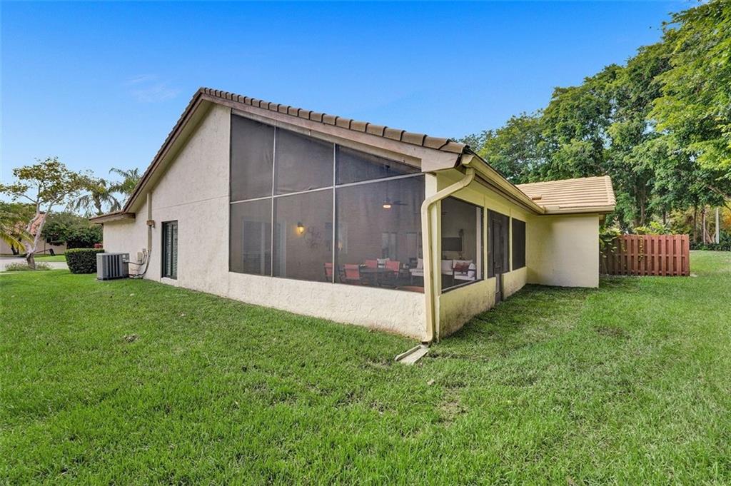 Country Isles Patio PH 3 - Residential