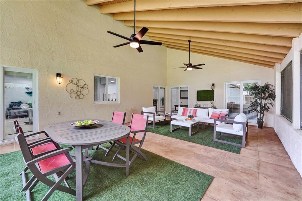 Country Isles Patio PH 3 - Residential