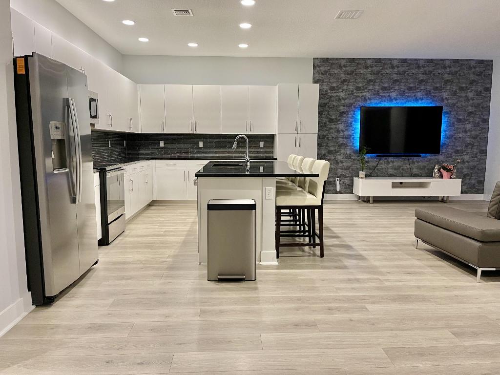 SKY COVE PHASE 1 B - Residential Lease