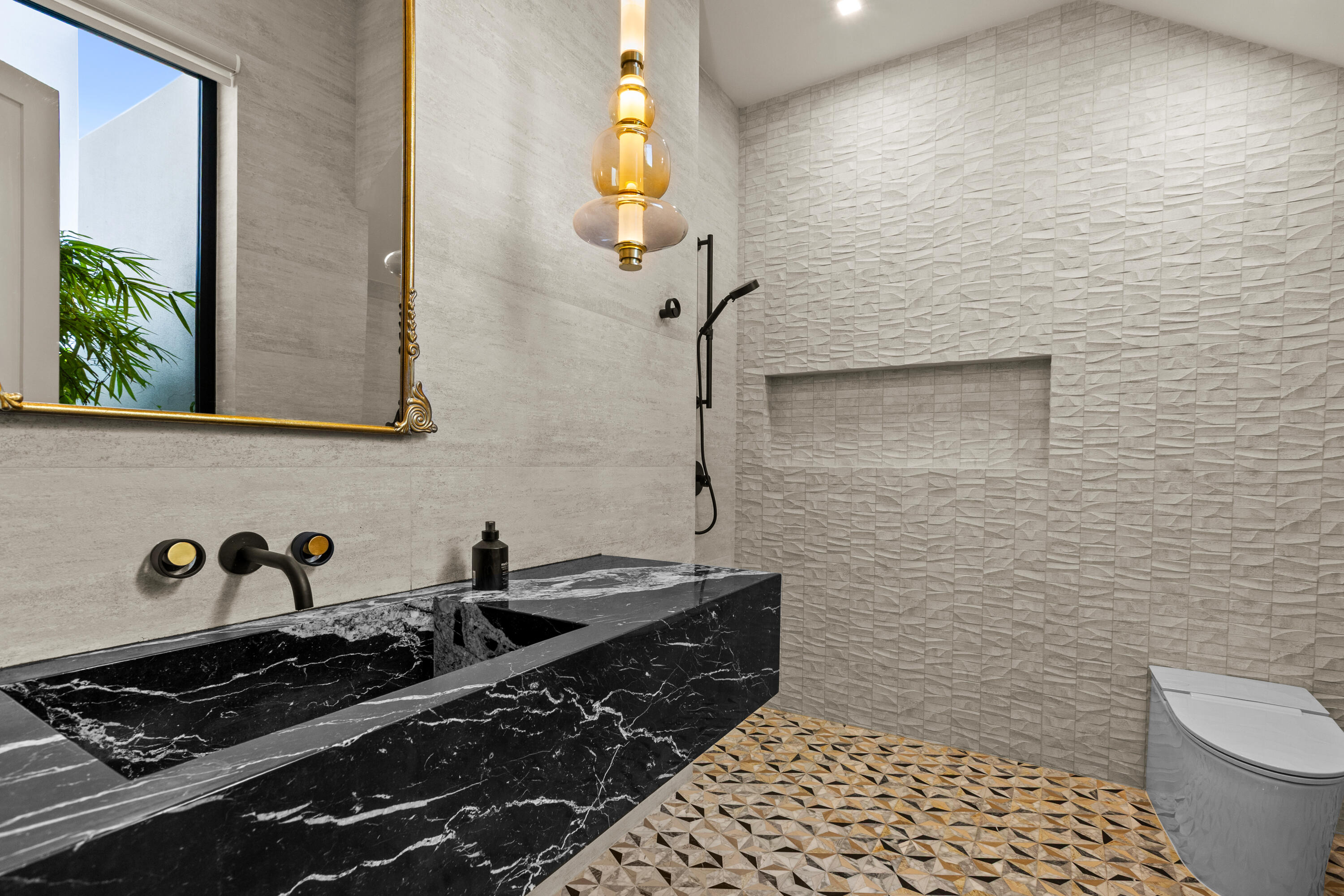 LAKE EDEN SUB PL 2 IN - Residential