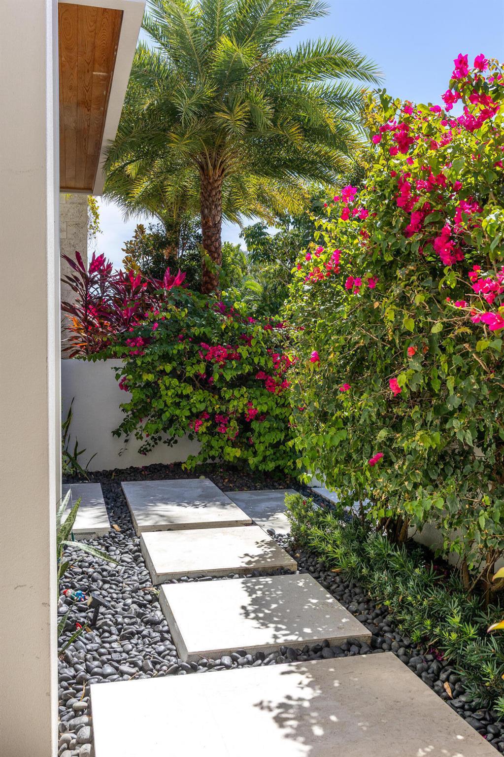 LAKE EDEN SUB PL 2 IN - Residential