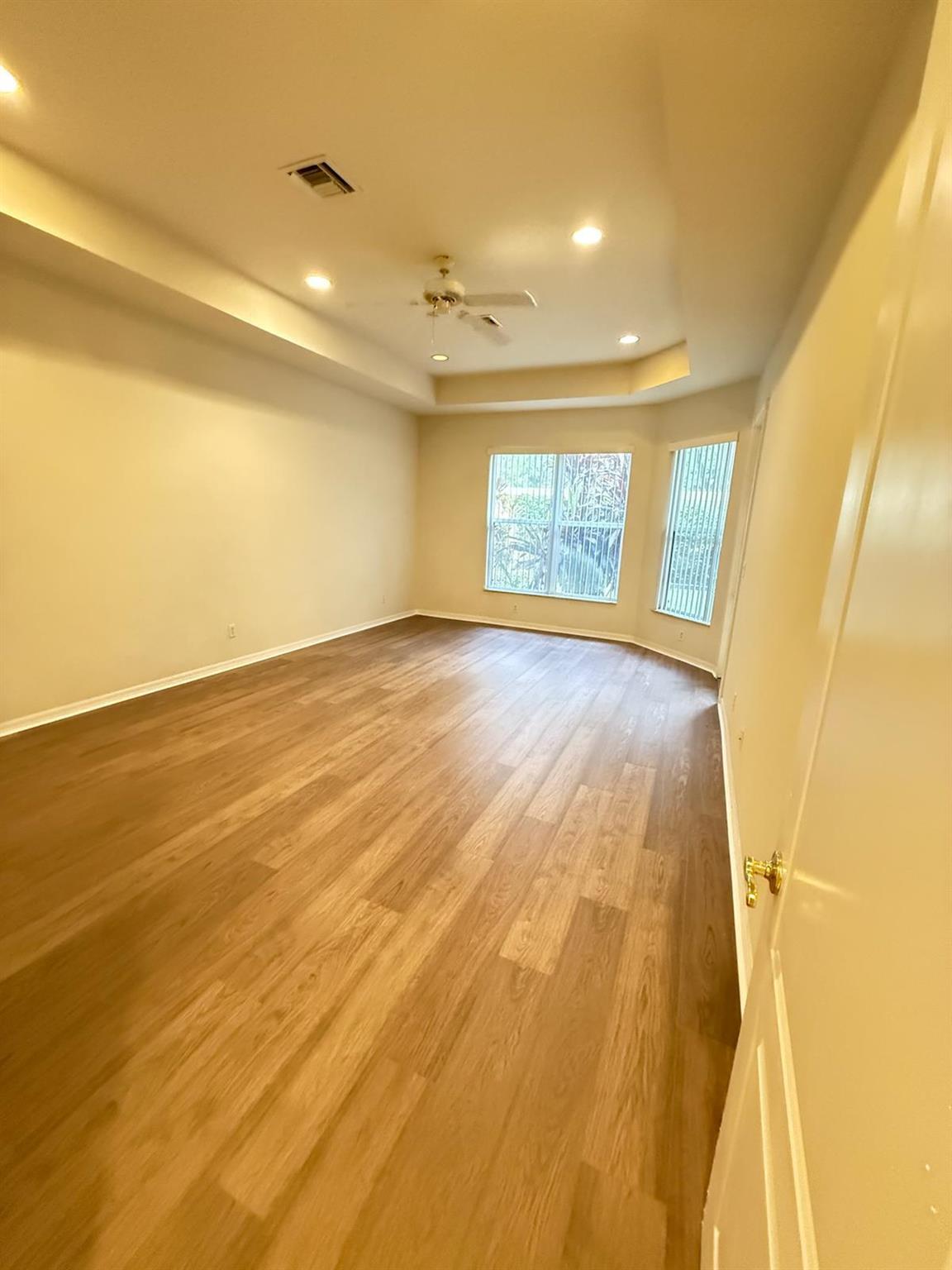 MIZNER FALLS - Residential