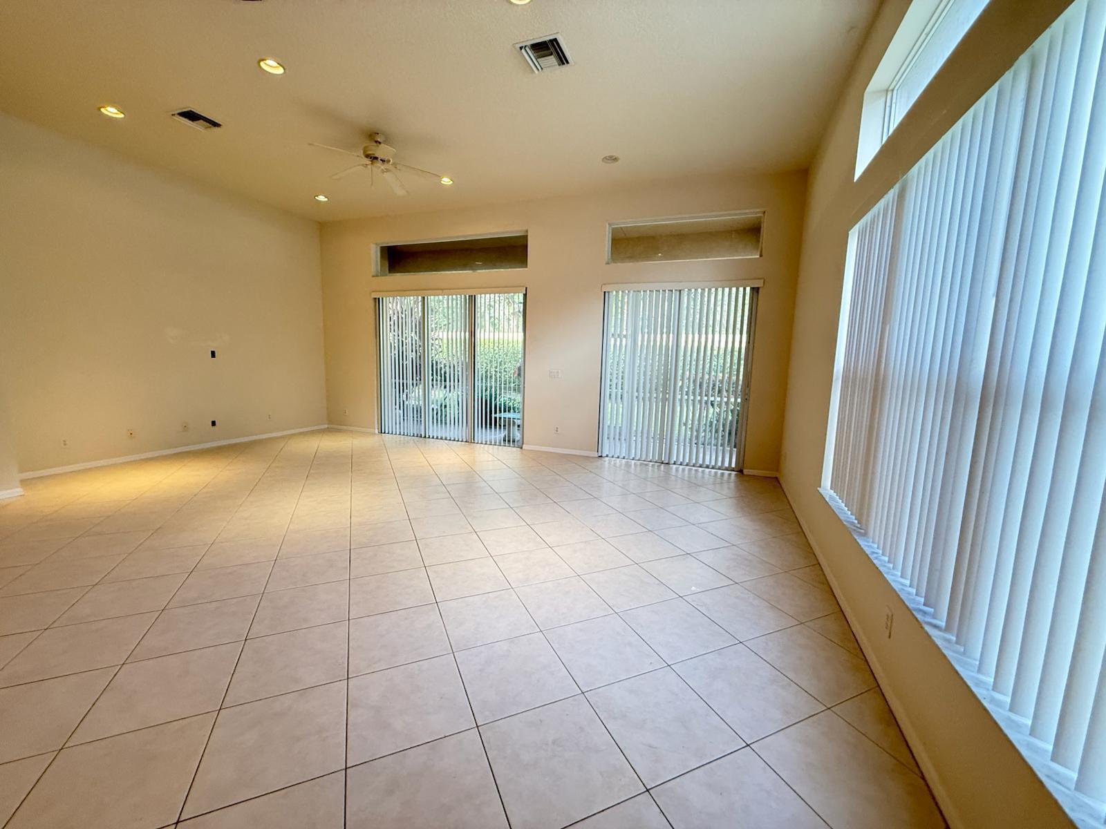 MIZNER FALLS - Residential