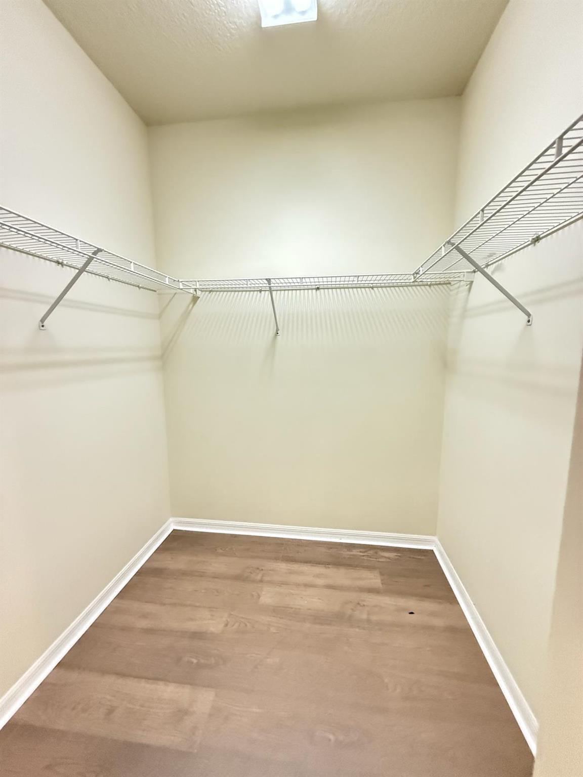 MIZNER FALLS - Residential