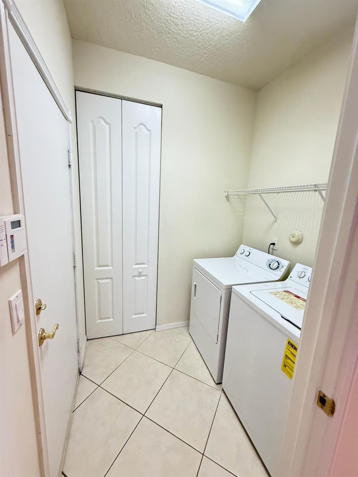 MIZNER FALLS - Residential